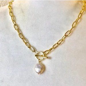 Gold Freshwater Pearl Necklace